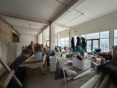 Satılır obyekt 4812 m²