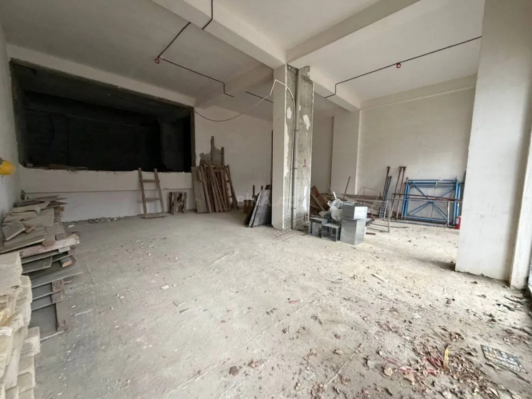 Satılır obyekt 4812 m²