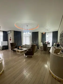 Satılır 3 otaqlı mənzil 160 m² — Bakı 3 otaq 160.00 m²