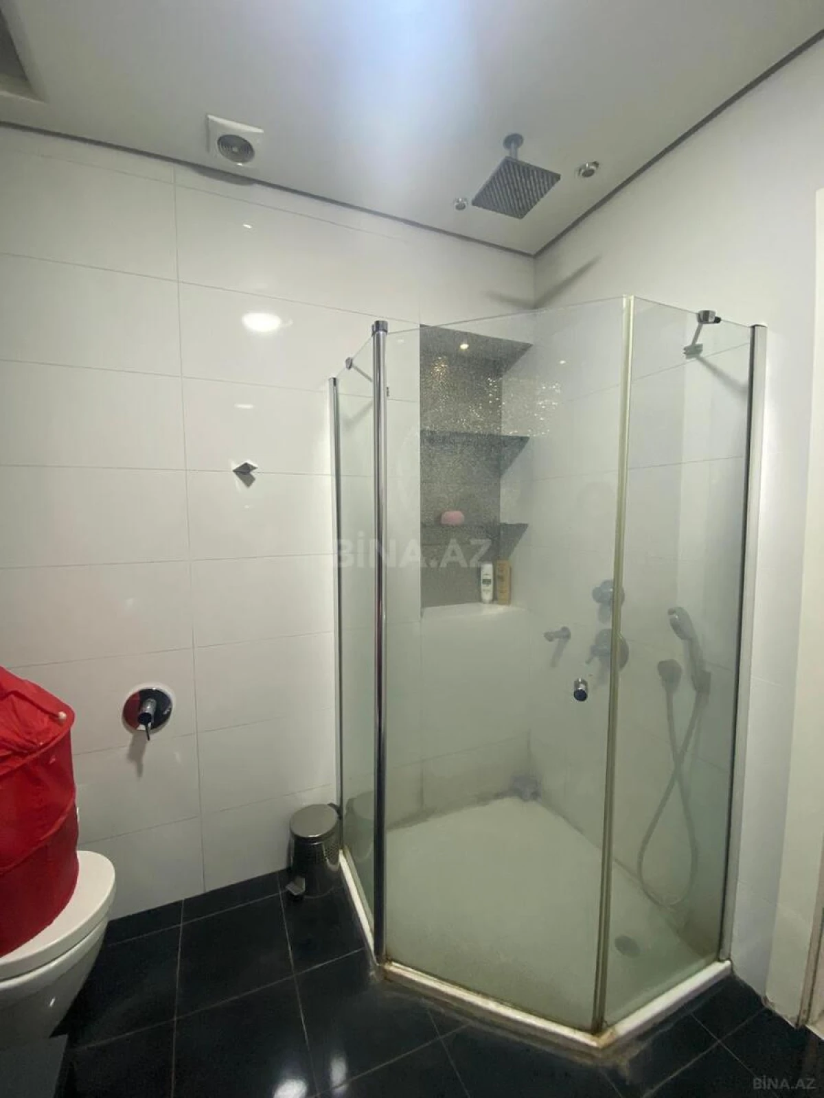 Satılır 3 otaqlı mənzil 160 m²