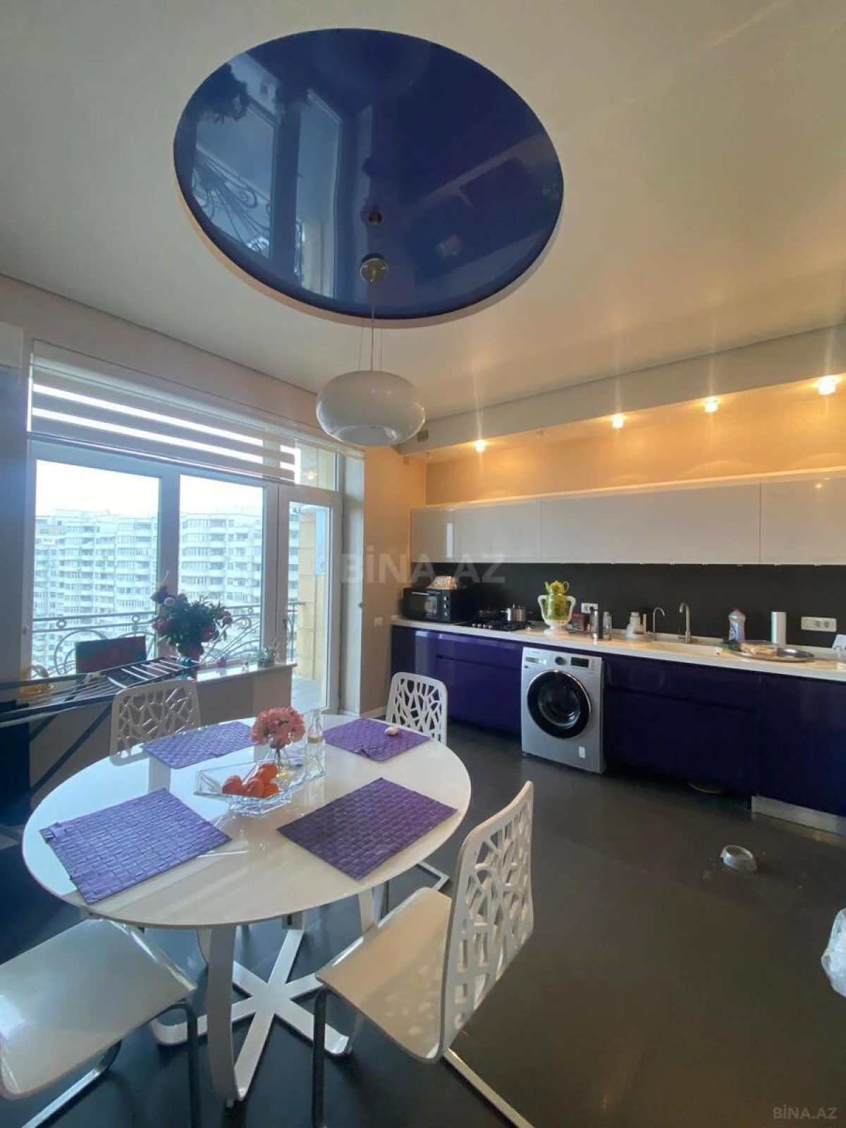 Satılır 3 otaqlı mənzil 160 m²