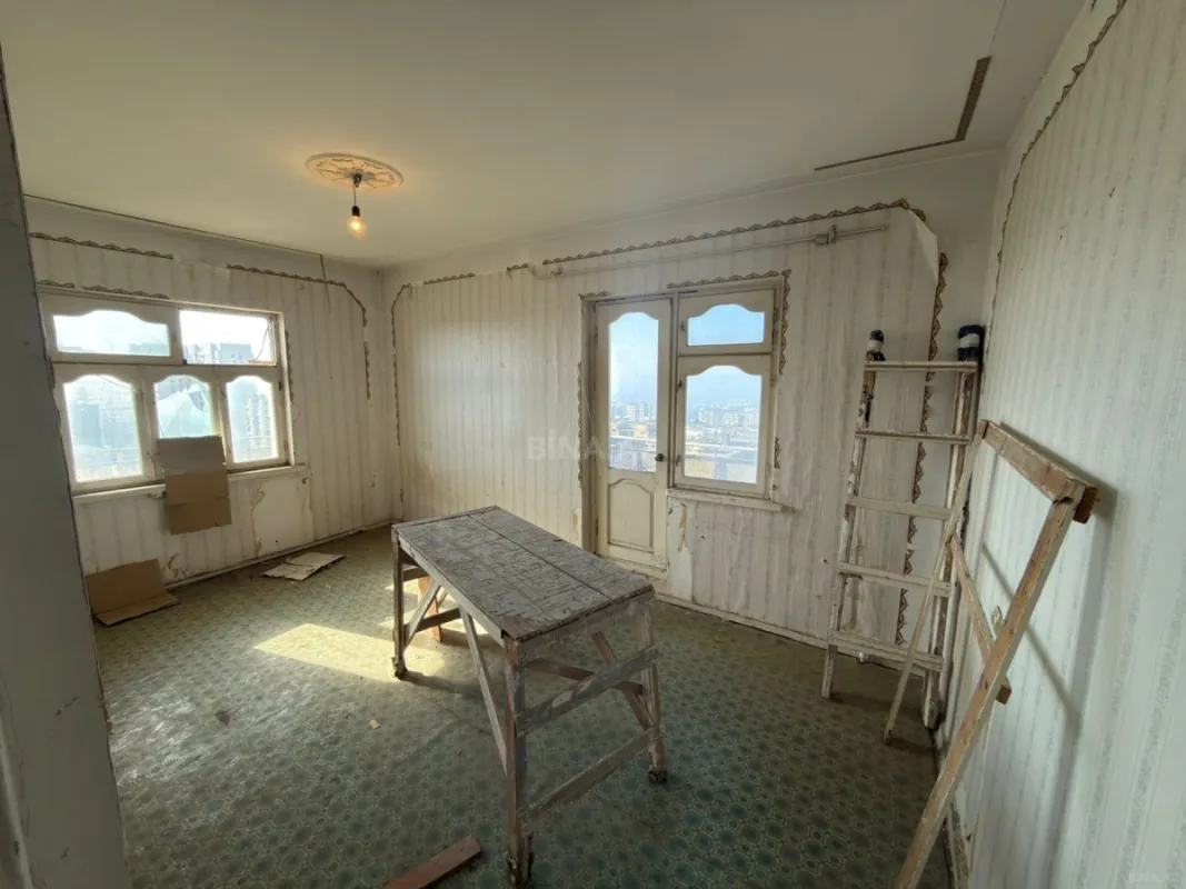 Satılır 3 otaqlı mənzil 100 m²