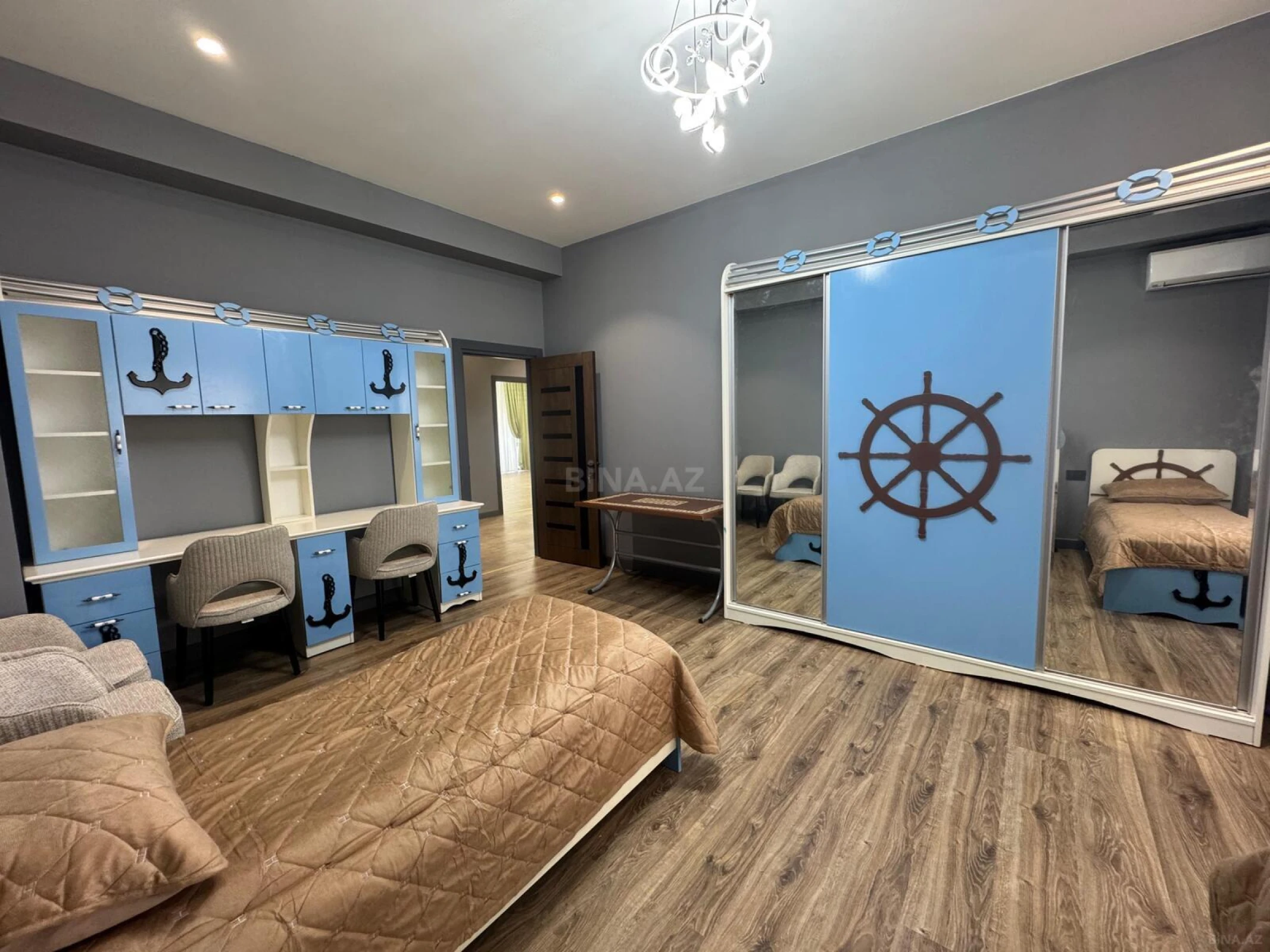 Kirayə verilir 3 otaqlı mənzil 150 m²