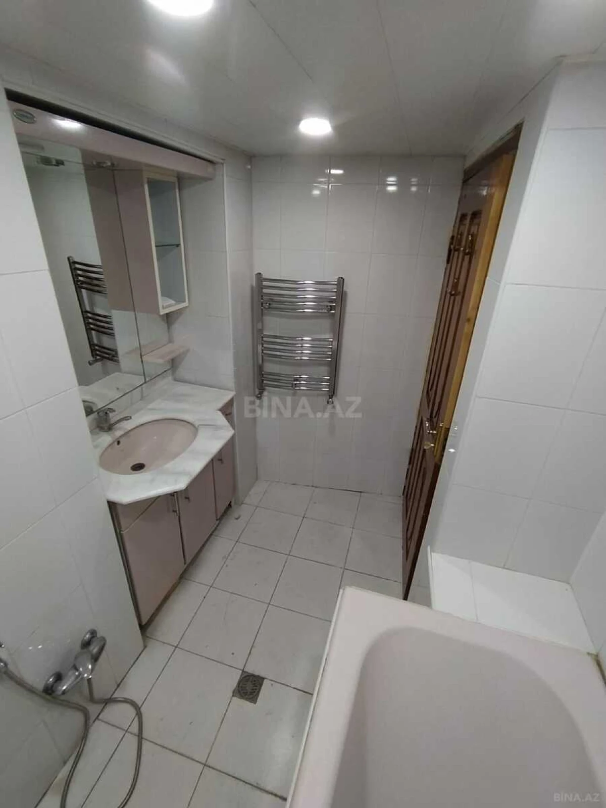 Kirayə verilir 3 otaqlı mənzil 100 m²