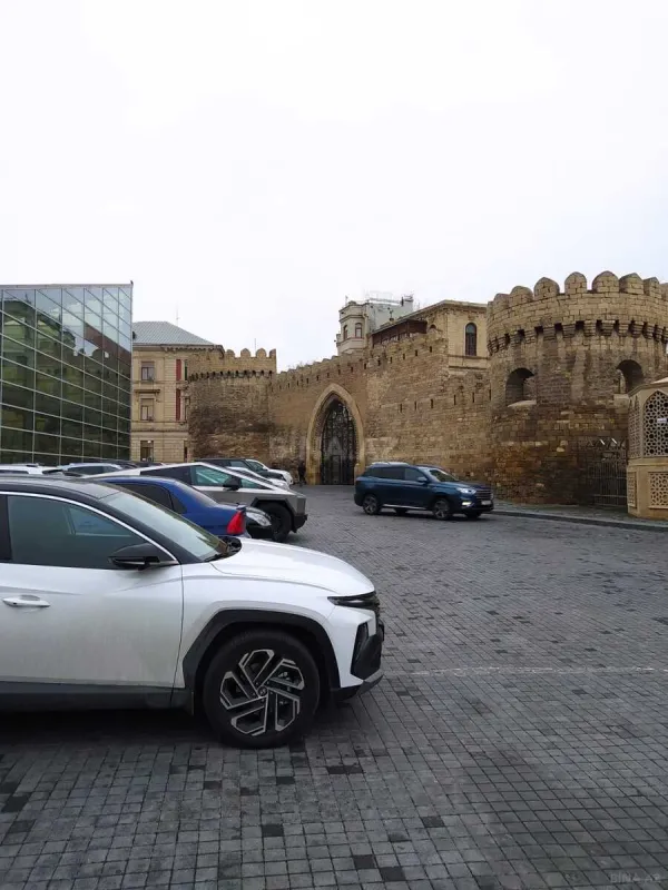 Kirayə verilir 3 otaqlı mənzil 100 m²