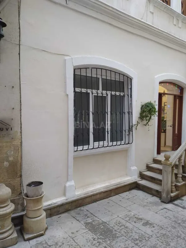 Kirayə verilir 3 otaqlı mənzil 100 m²