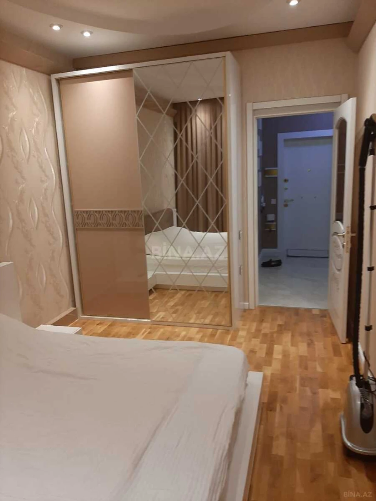Kirayə verilir 2 otaqlı mənzil 55 m²