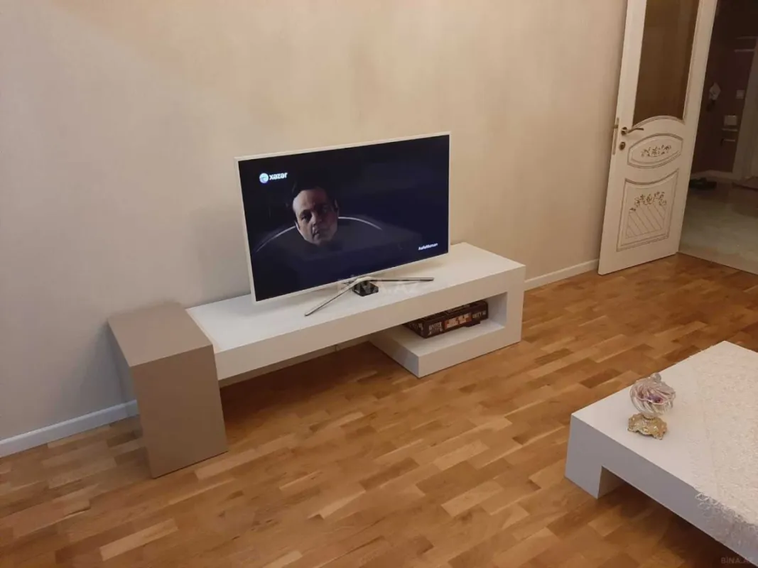 Kirayə verilir 2 otaqlı mənzil 55 m²