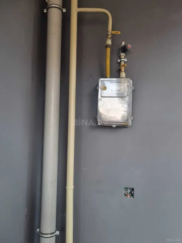 Satılır 3 otaqlı mənzil 147 m²