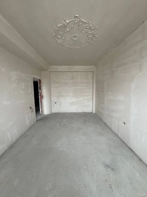 Satılır 2 otaqlı mənzil 44 m²