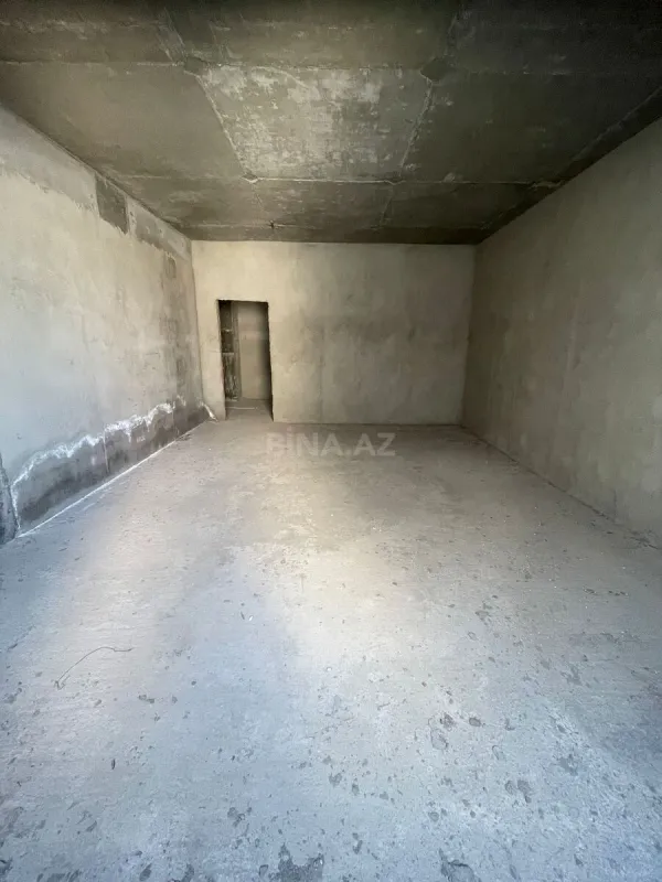 Satılır 2 otaqlı mənzil 106 m²