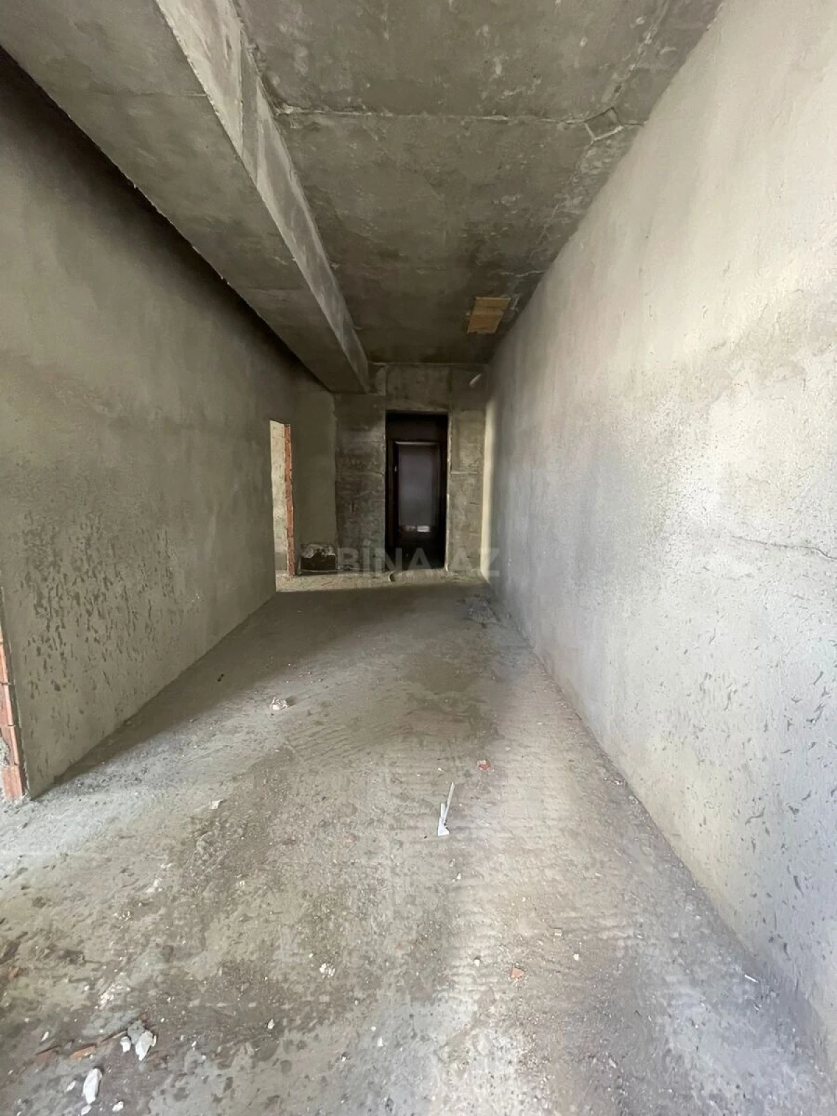 Satılır 2 otaqlı mənzil 106 m²