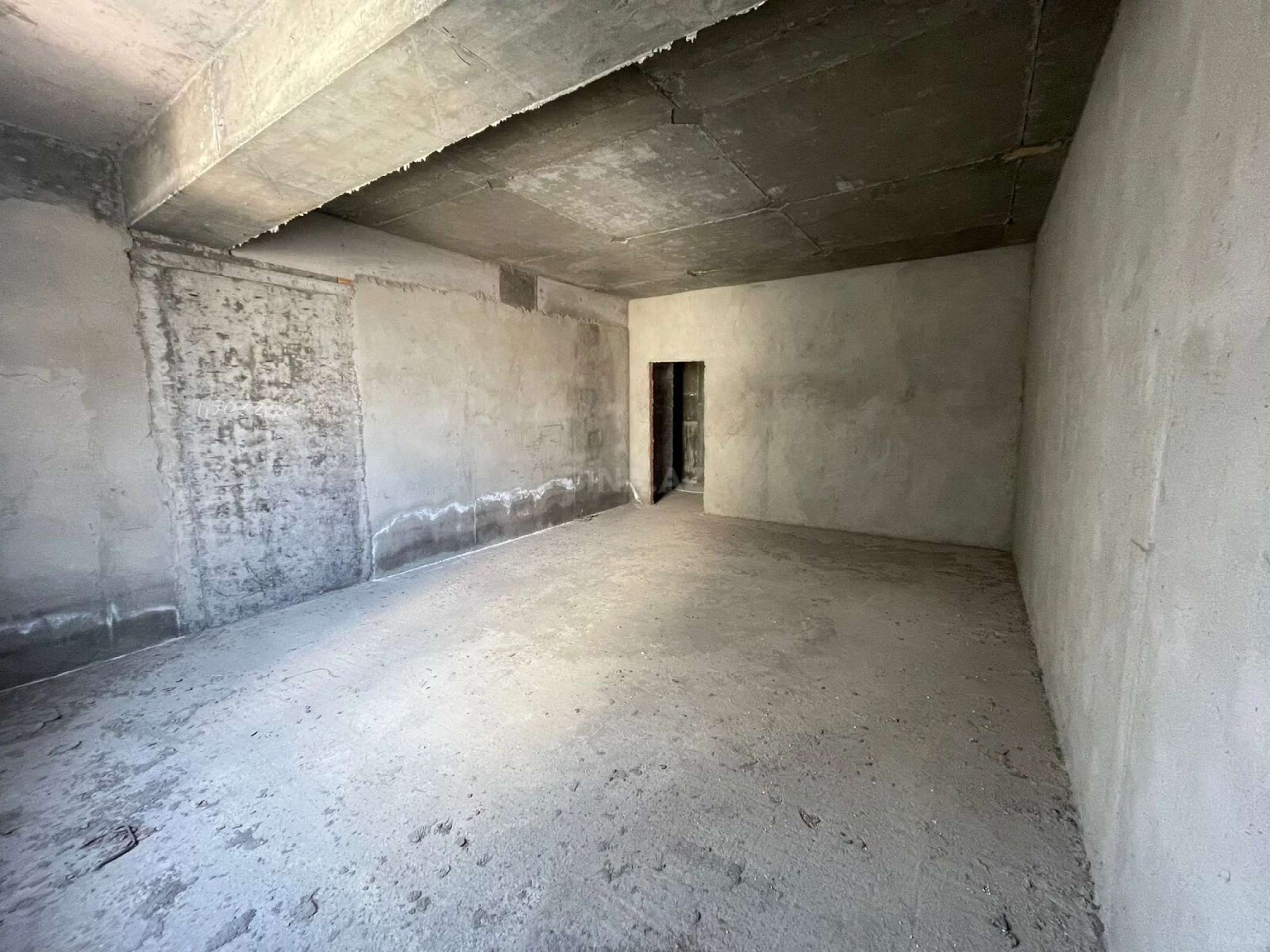 Satılır 2 otaqlı mənzil 106 m²