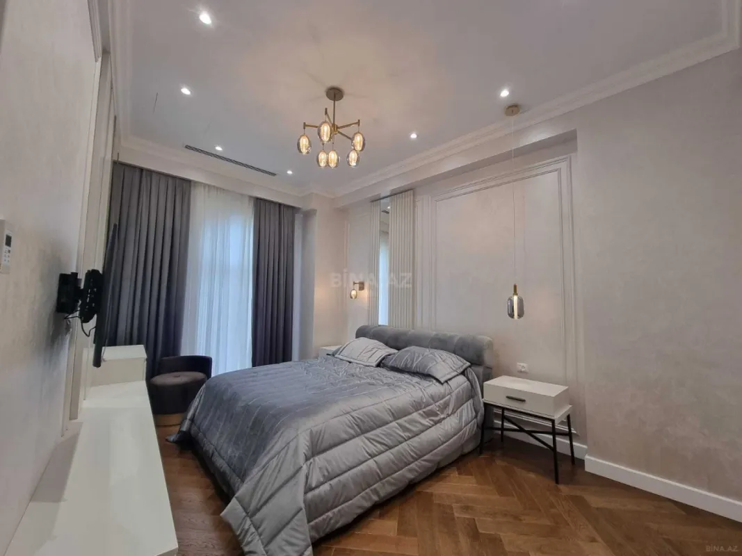 Kirayə verilir 3 otaqlı mənzil 135 m²