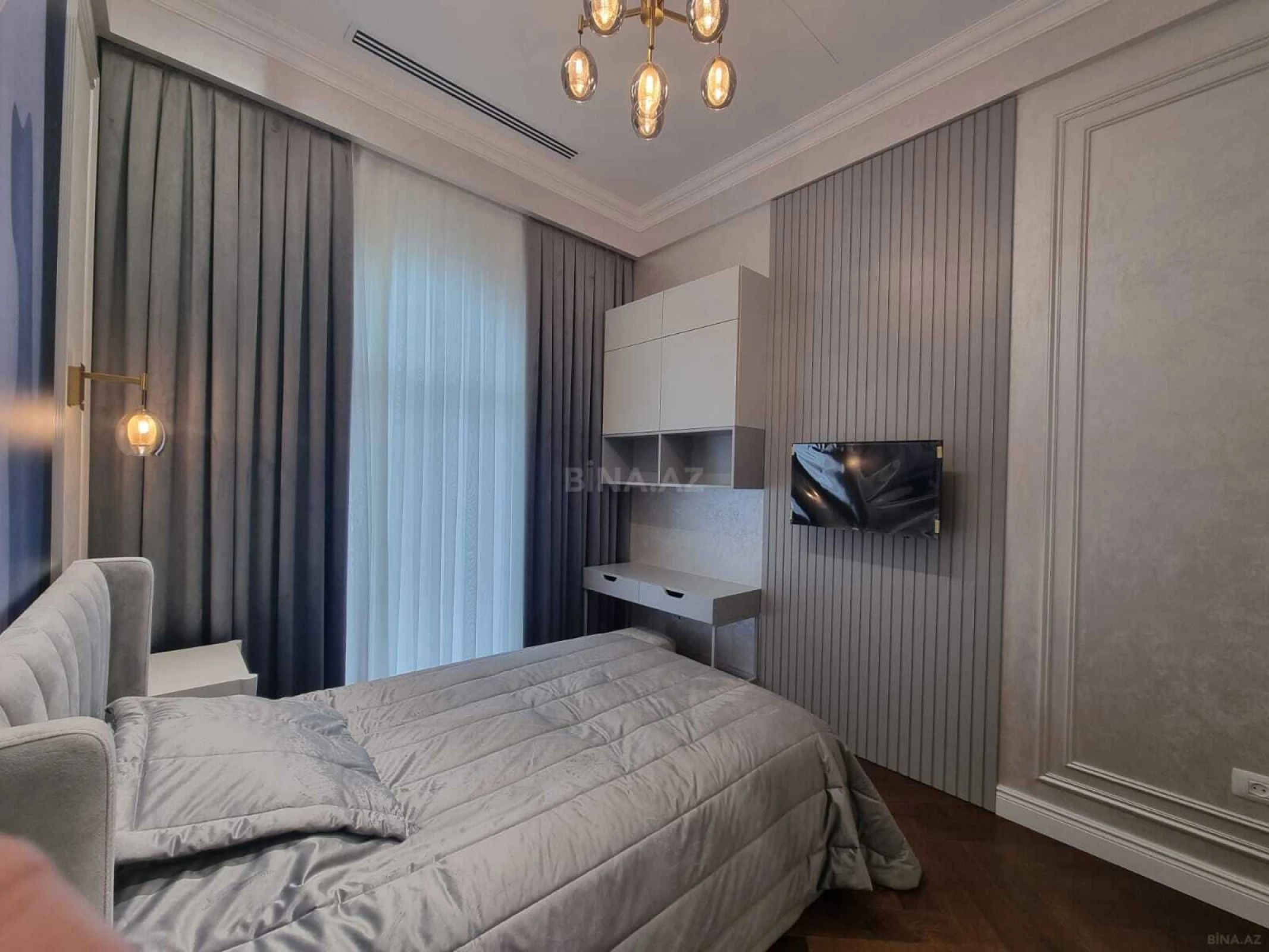 Kirayə verilir 3 otaqlı mənzil 135 m²