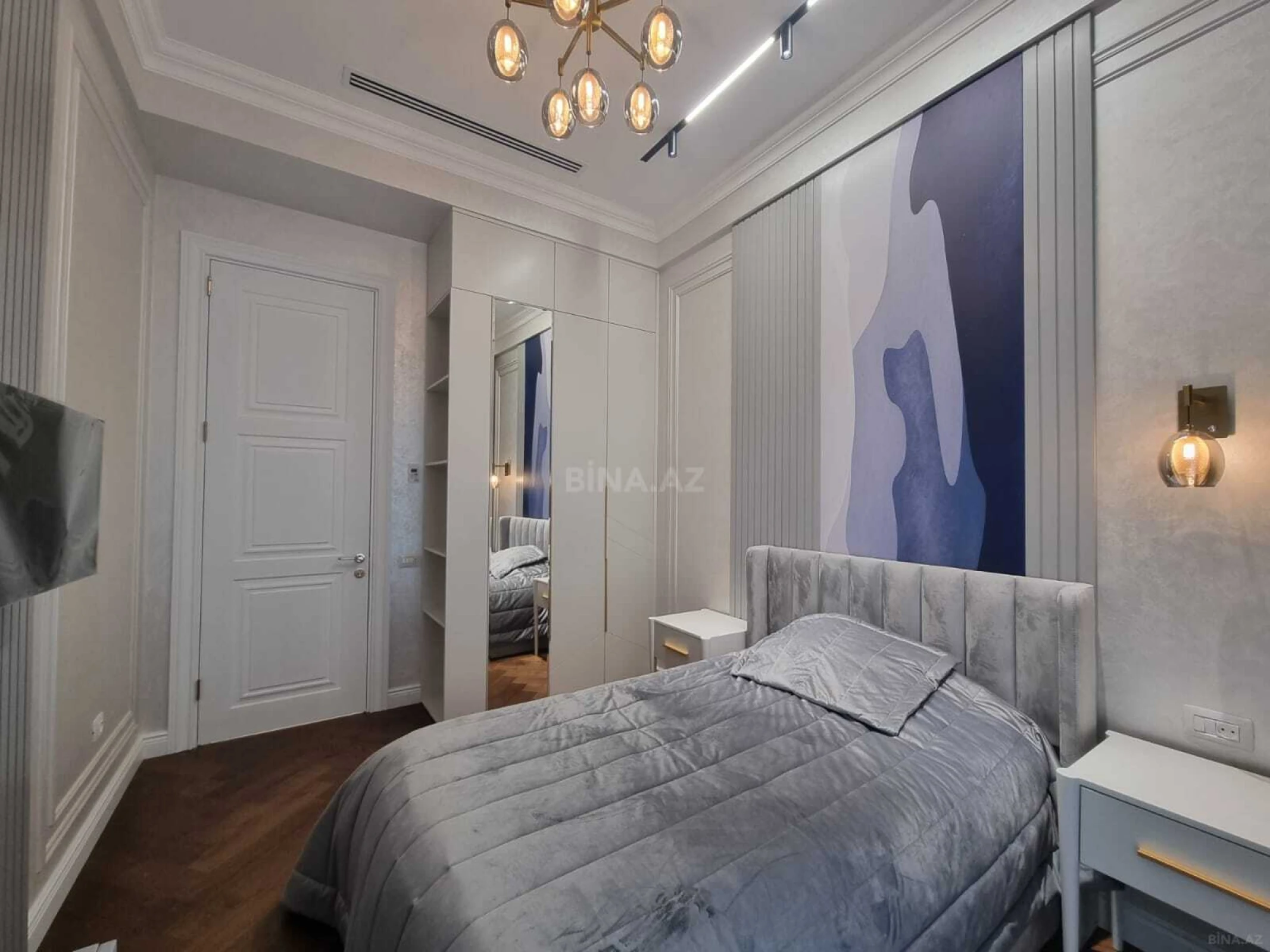 Kirayə verilir 3 otaqlı mənzil 135 m²