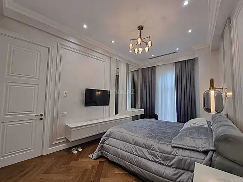Kirayə verilir 3 otaqlı mənzil 135 m²