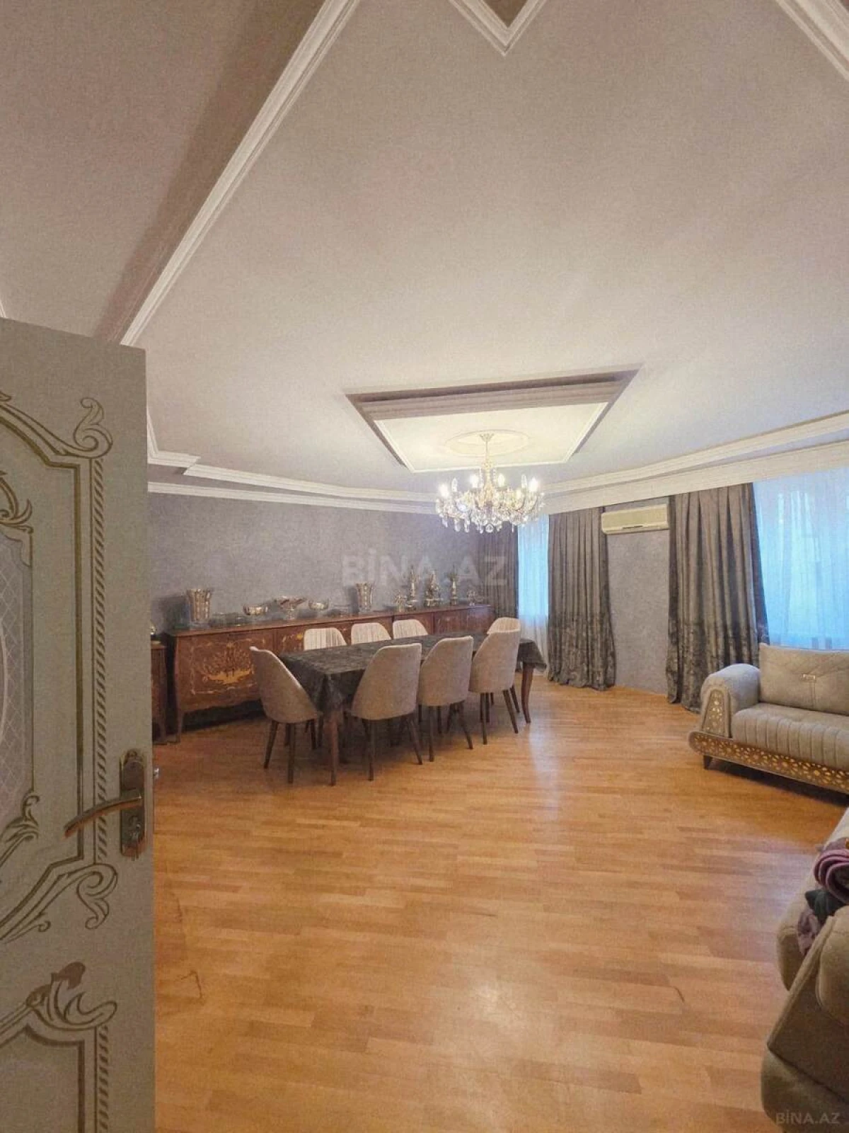 Satılır 4 otaqlı mənzil 90 m²