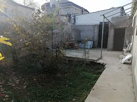 Satılır 4 otaqlı həyət evi 100 m² — Bakı, Badamdar 4 otaq 100.00 m²