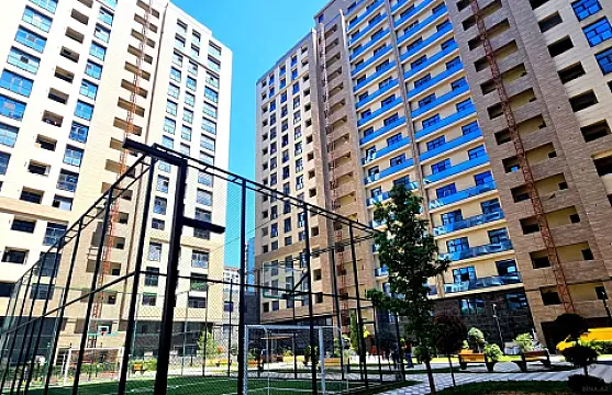 Satılır 2 otaqlı mənzil 97 m²