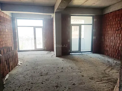 Satılır 2 otaqlı mənzil 97 m²
