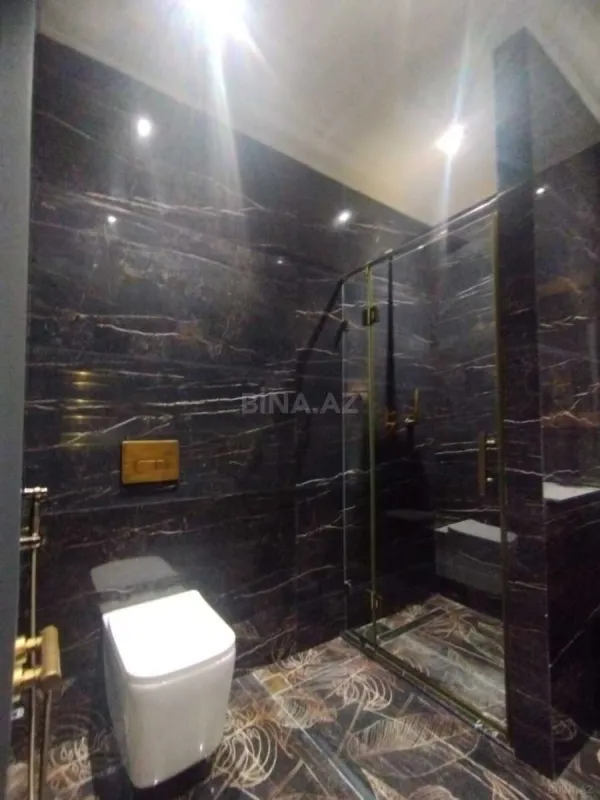 Satılır 3 otaqlı mənzil 142 m²