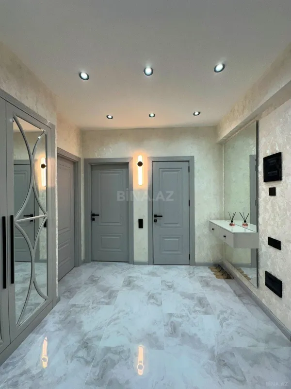 Satılır 3 otaqlı mənzil 81 m²