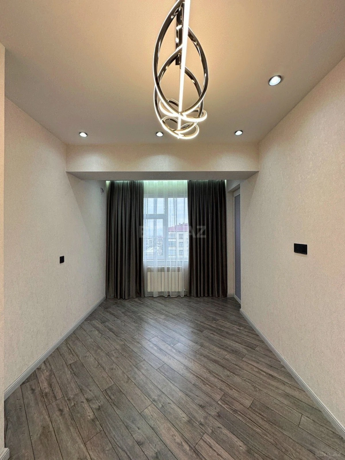 Satılır 3 otaqlı mənzil 81 m²