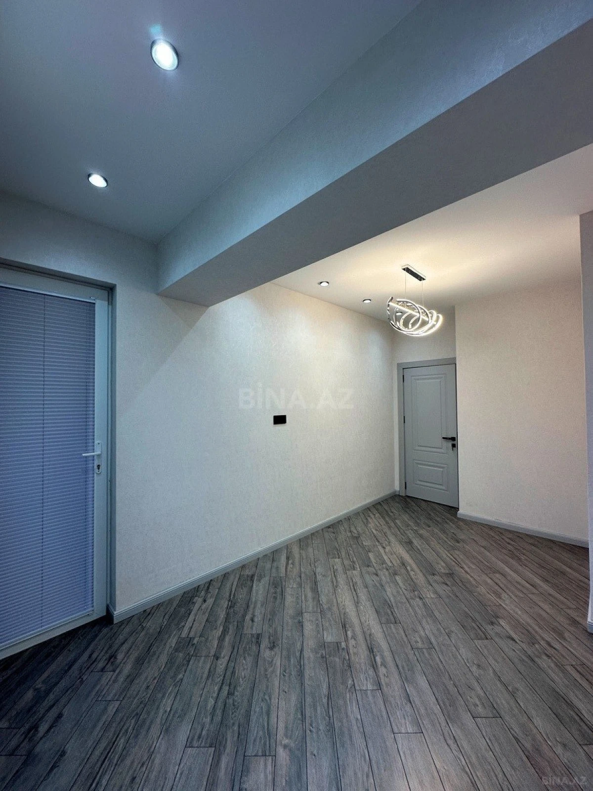 Satılır 3 otaqlı mənzil 81 m²