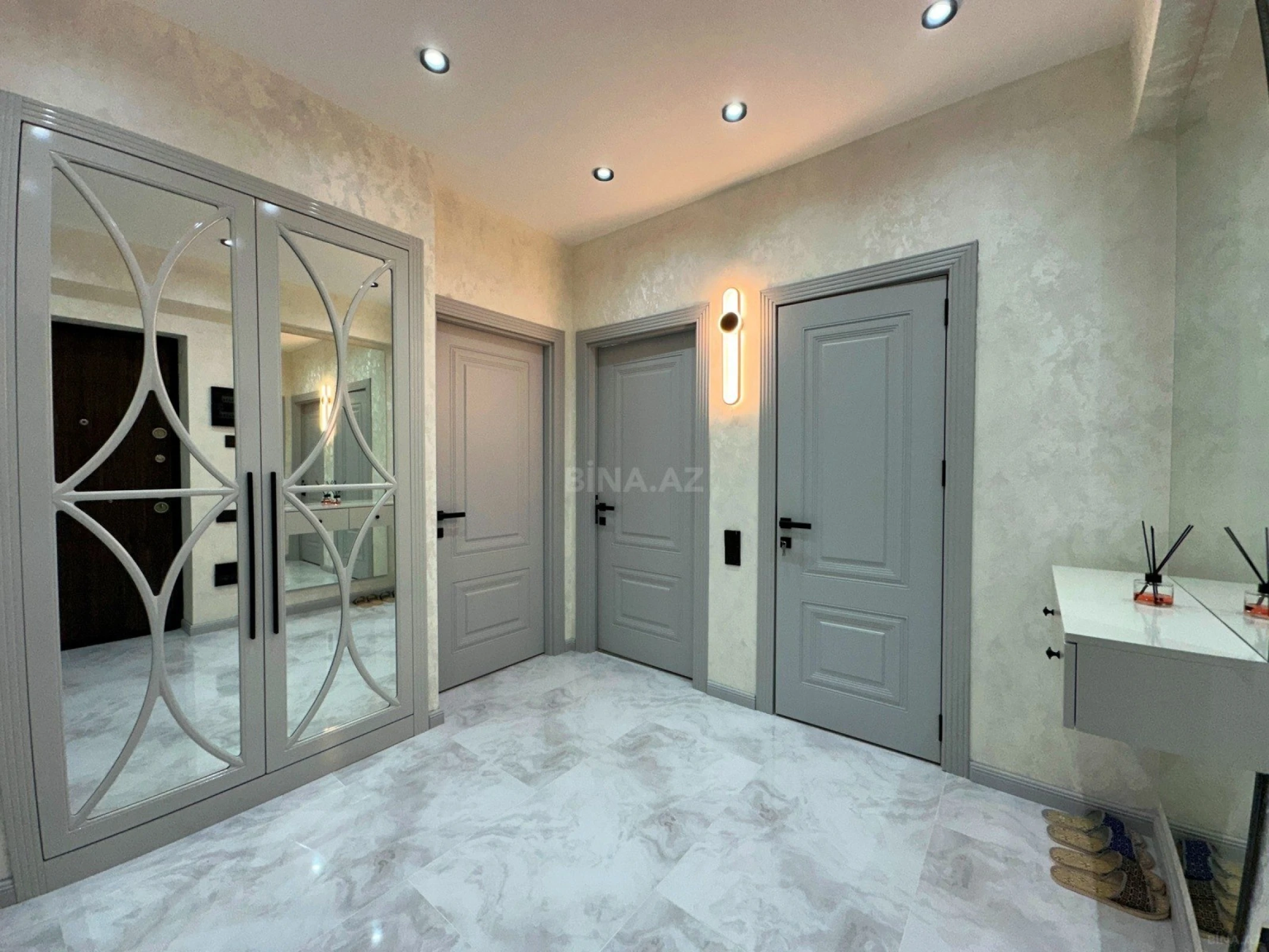 Satılır 3 otaqlı mənzil 81 m²