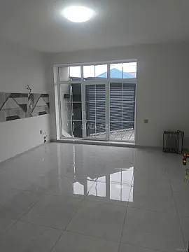 Satılır 5 otaqlı həyət evi 250 m²