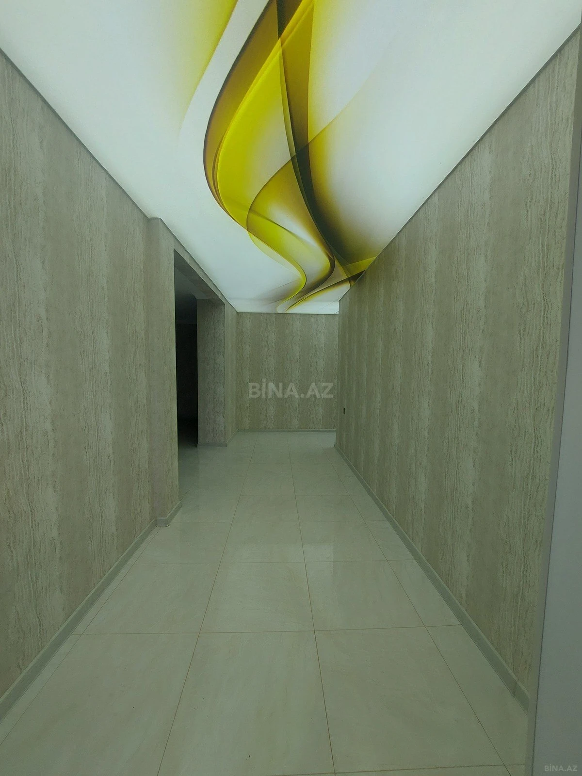 Satılır 5 otaqlı həyət evi 250 m²