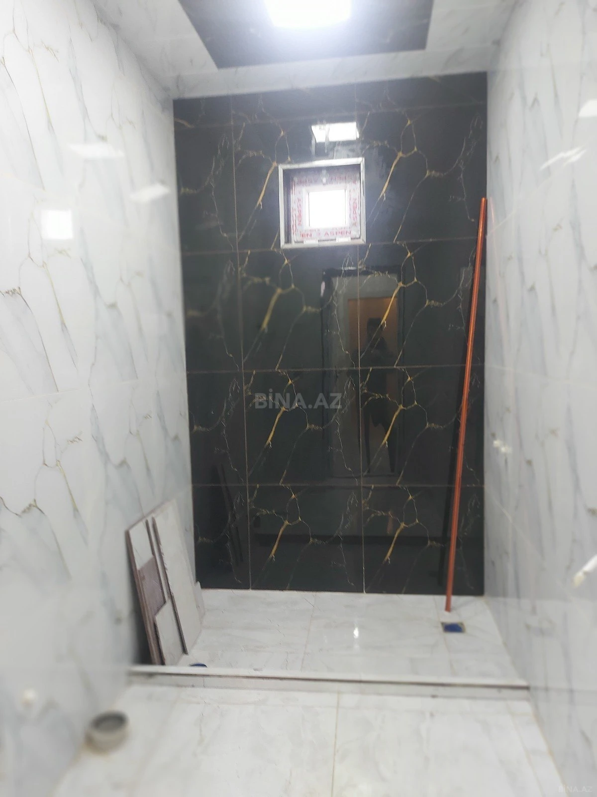 Satılır 5 otaqlı həyət evi 250 m²