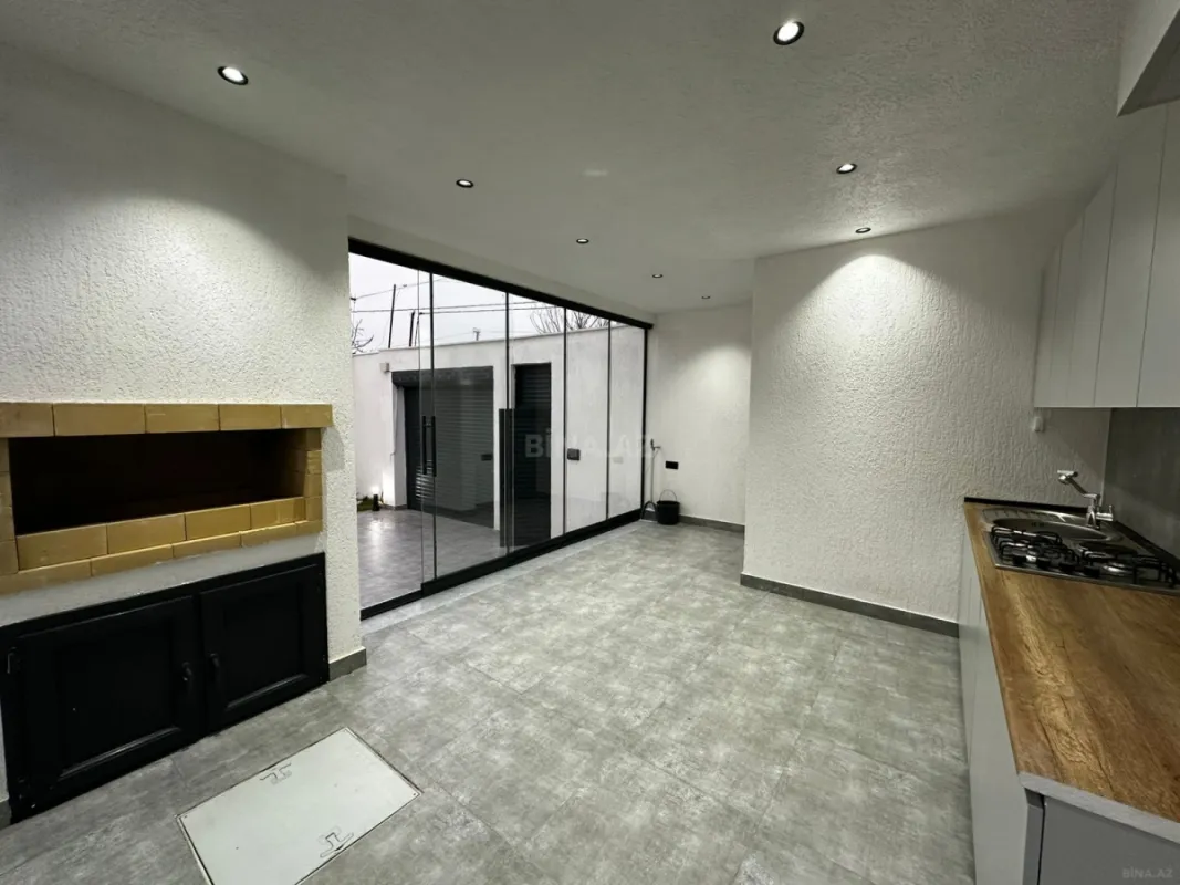 Satılır 4 otaqlı həyət evi 160 m²