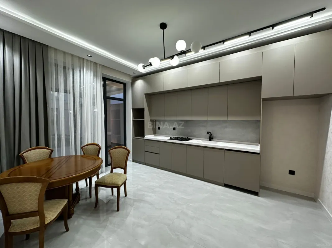 Satılır 4 otaqlı həyət evi 160 m²