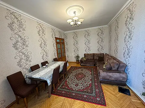 Satılır 3 otaqlı mənzil 85 m²
