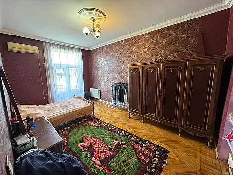 Satılır 3 otaqlı mənzil 85 m²