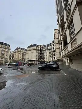 Kirayə verilir 1 otaqlı mənzil 60 m²
