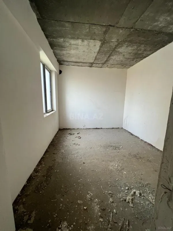 Satılır 4 otaqlı mənzil 171 m²