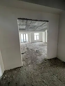 Satılır 4 otaqlı mənzil 171 m²