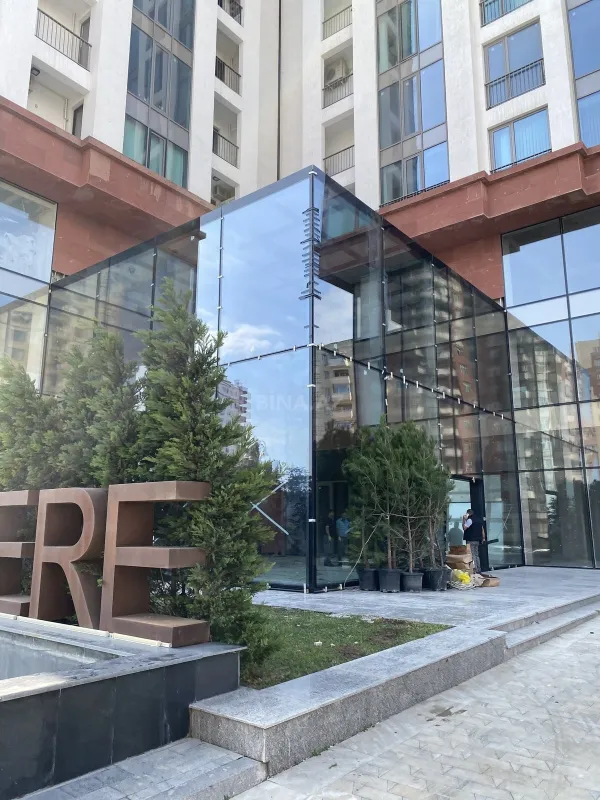 Satılır 4 otaqlı mənzil 170 m²