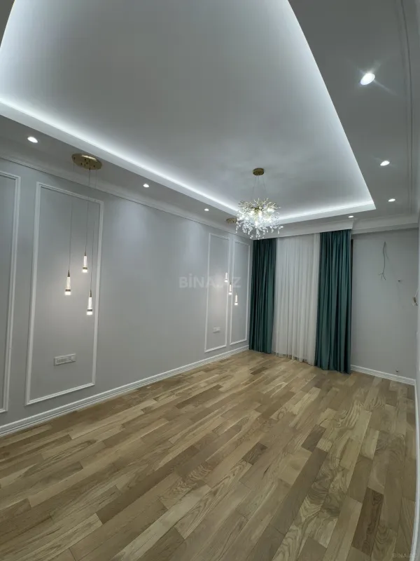 Satılır 4 otaqlı mənzil 170 m²