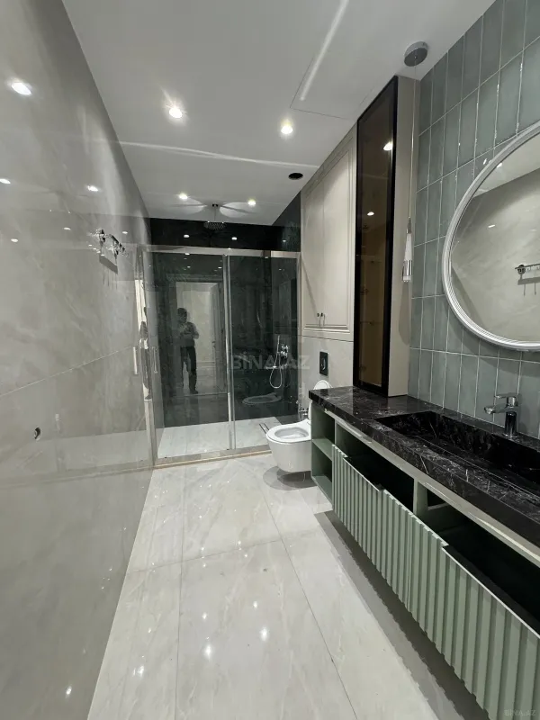 Satılır 4 otaqlı mənzil 170 m²