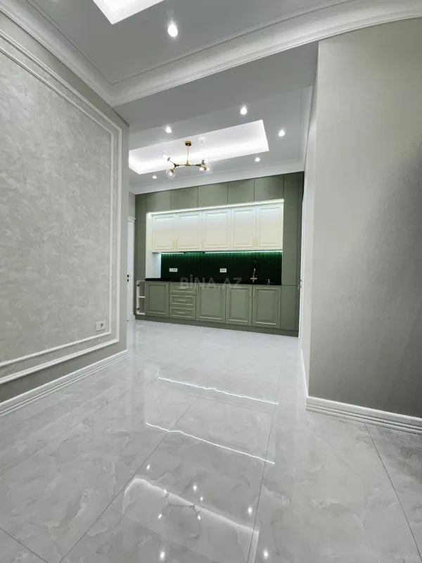 Satılır 4 otaqlı mənzil 170 m²