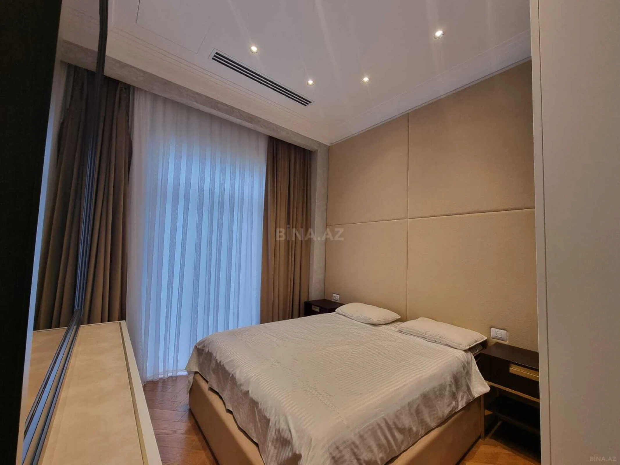 Kirayə verilir 3 otaqlı mənzil 120 m²
