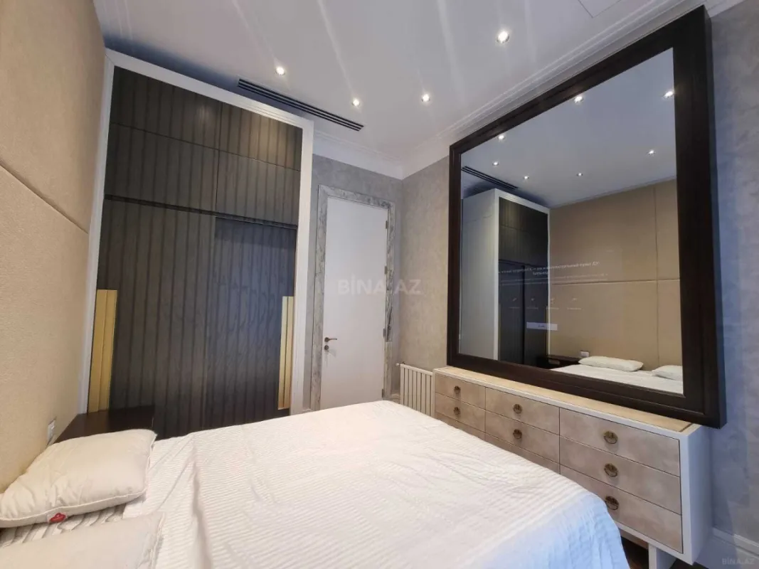 Kirayə verilir 3 otaqlı mənzil 120 m²