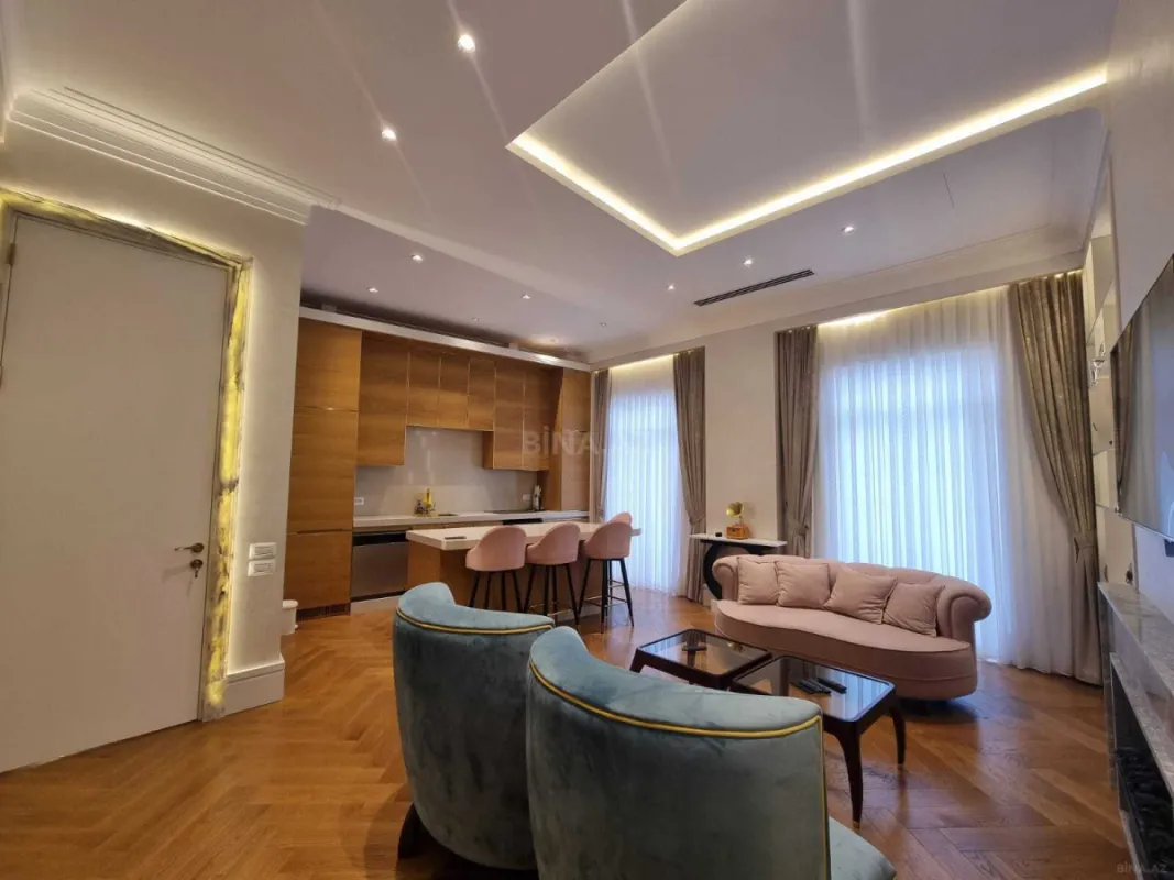 Kirayə verilir 3 otaqlı mənzil 120 m²
