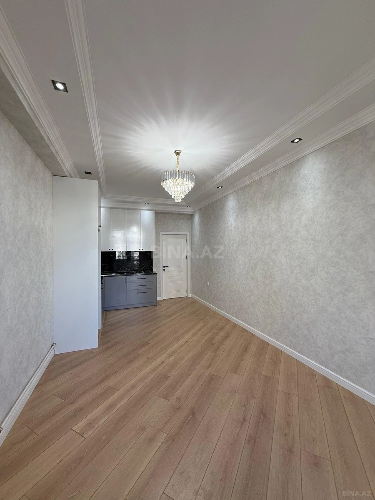 Satılır 2 otaqlı mənzil 62 m²