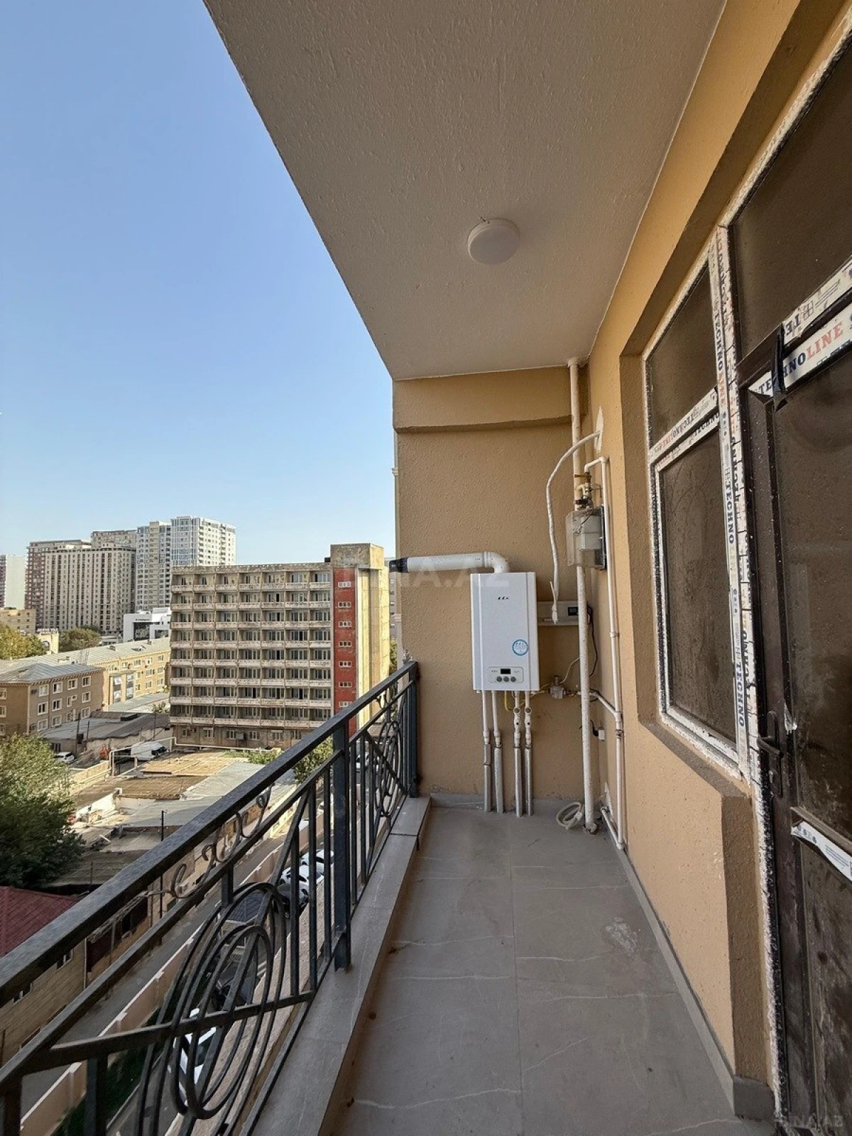 Satılır 2 otaqlı mənzil 62 m²