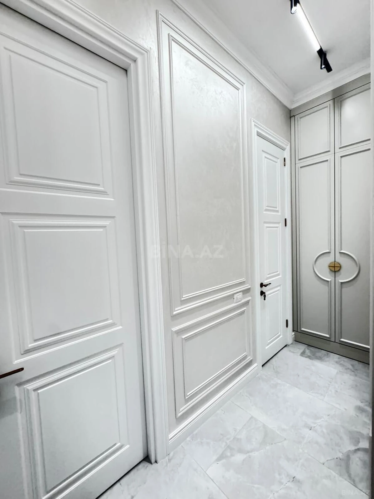 Kirayə verilir 3 otaqlı mənzil 150 m²